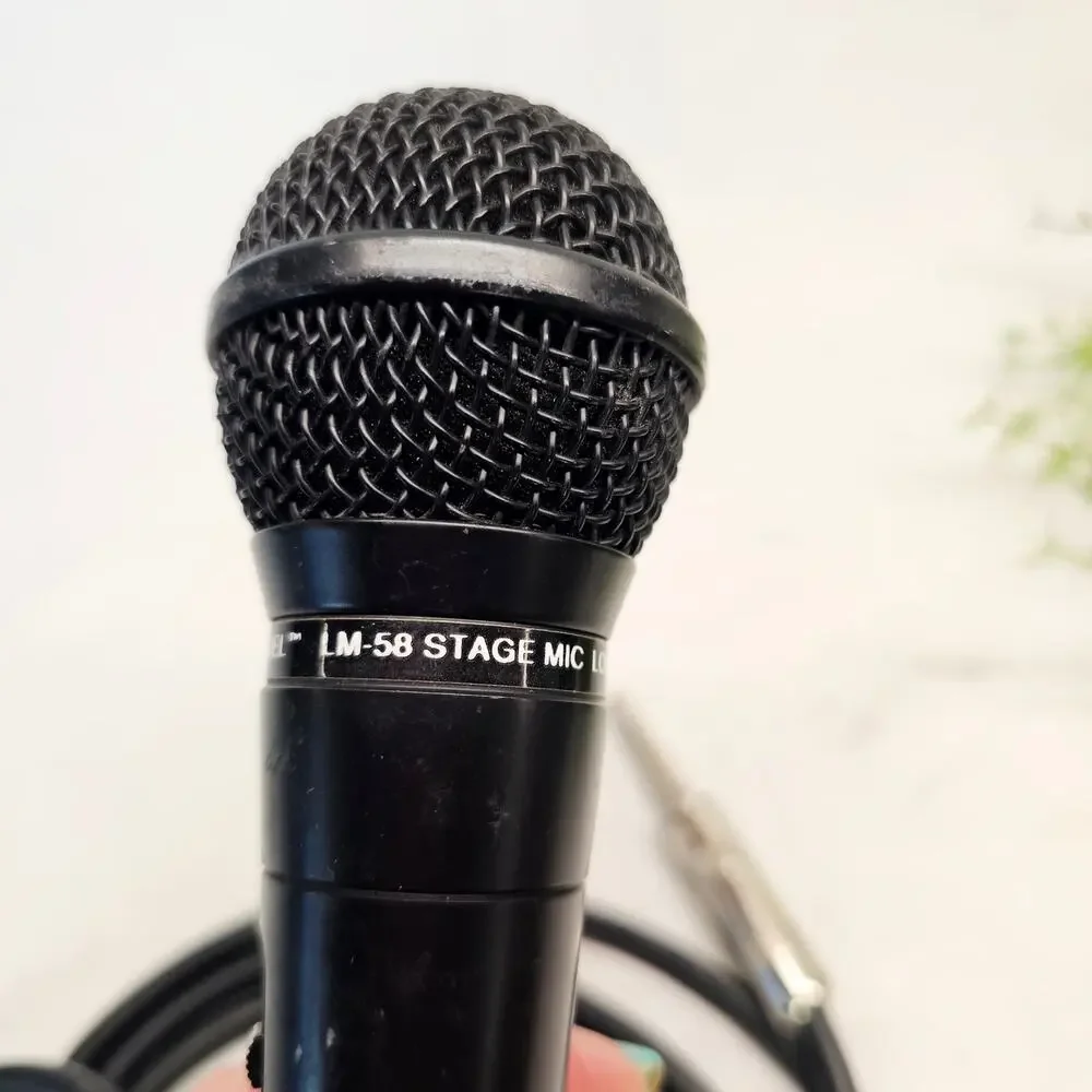Uni-directional Standel LM-58 Stage Mic Low Imp. Handheld Dynamic Microphone
